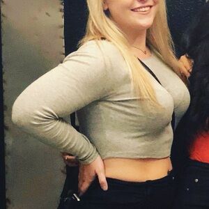Large Grey Long Sleeve Crop Top